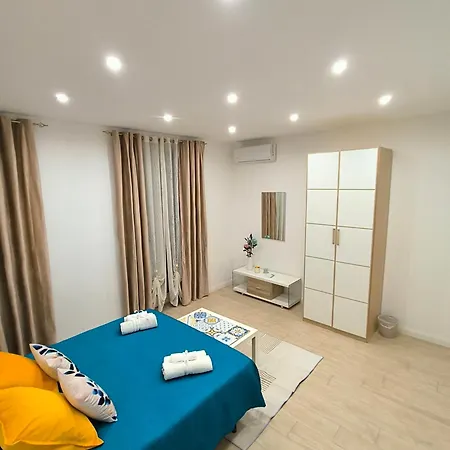 Mi&lu -royal Palace & Free Parking Apartment *